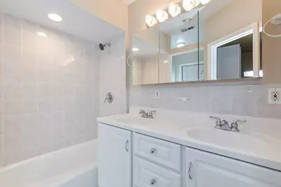 919 Greenwood Avenue, Deerfield, IL 60015 - Photo 10