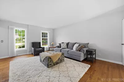 832 Wexford Court, Naperville, IL 60540 - Photo 16