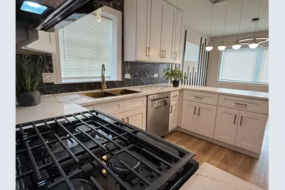 8642 S Indiana Avenue, Chicago, IL 60619 - Photo 16