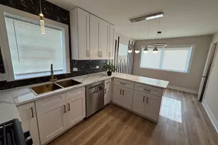 8642 S Indiana Ave, Chicago, IL 60619 - Photo 14