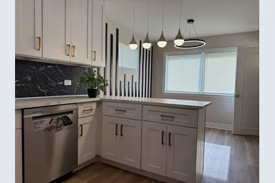 8642 S Indiana Avenue, Chicago, IL 60619 - Photo 10