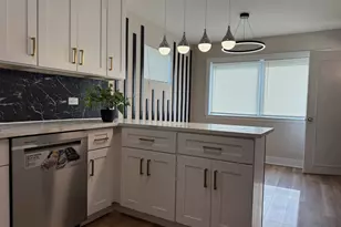 8642 S Indiana Ave, Chicago, IL 60619 - Photo 10