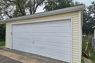 334 S Seymour Ave, Mundelein, IL 60060 - Photo 12
