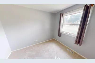 334 S Seymour Avenue, Mundelein, IL 60060 - Photo 18
