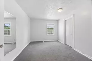 117 Sunrise Ave, Willowbrook, IL 60527 - Photo 8