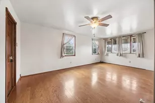 117 Sunrise Ave, Willowbrook, IL 60527 - Photo 12