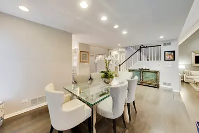 905 Villas Court, Highland Park, IL 60035 - Photo 6