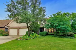 905 Villas Ct, Highland Park, IL 60035 - Photo 1