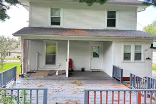 336 4th St, Dallas City, IL 62330 - Photo 26