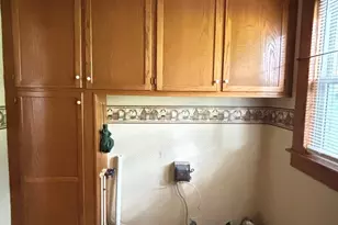 336 4th St, Dallas City, IL 62330 - Photo 10