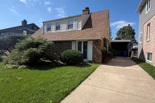 8130 45th Pl, Lyons, IL 60534 - Photo 2