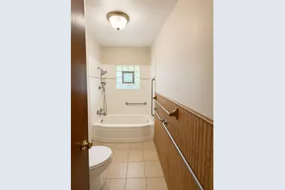 8130 45th Place, Lyons, IL 60534 - Photo 4
