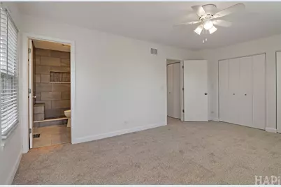 847 Essex Circle, Grayslake, IL 60030 - Photo 12