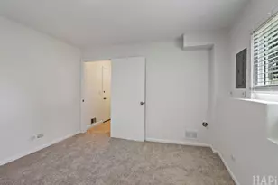 847 Essex Cir, Grayslake, IL 60030 - Photo 22