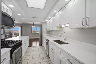 700 Graceland Ave, Des Plaines, IL 60016 - Photo 10