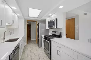 700 Graceland Ave, Des Plaines, IL 60016 - Photo 12