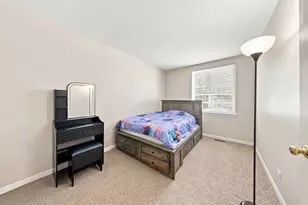 59 N Macgillis Dr, Round Lake, IL 60073 - Photo 8