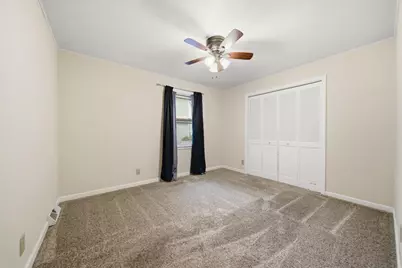808 W 14th Street, Sterling, IL 61081 - Photo 10