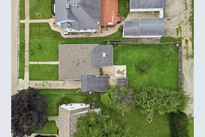 808 W 14th Street, Sterling, IL 61081 - Photo 16