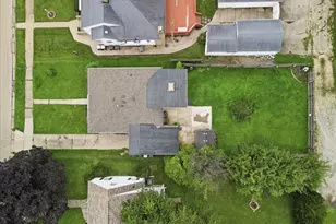 808 W 14th St, Sterling, IL 61081 - Photo 16