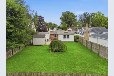 808 W 14th Street, Sterling, IL 61081 - Photo 18