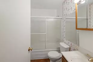 610 W Burning Tree Ln, Arlington Heights, IL 60004 - Photo 14