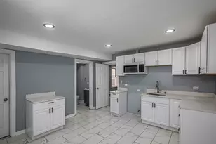 320 S Whipple St, Chicago, IL 60612 - Photo 10