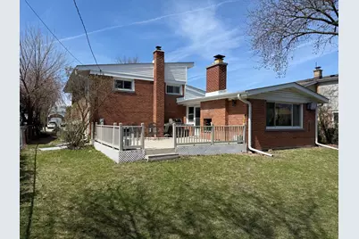 9131 Kilbourn Avenue, Skokie, IL 60076 - Photo 18