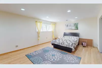 9131 Kilbourn Avenue, Skokie, IL 60076 - Photo 10