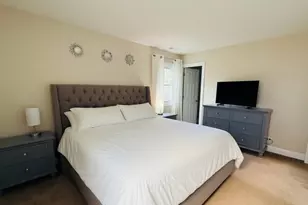 1316 Chalfont Dr, Schaumburg, IL 60194 - Photo 8