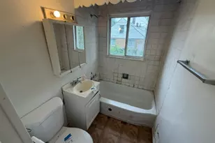 2304 E 98th St, Chicago, IL 60617 - Photo 8