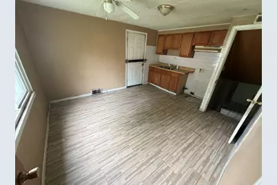 2304 E 98th Street, Chicago, IL 60617 - Photo 4