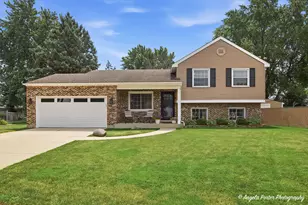 3611 W Drake Ct, McHenry, IL 60050 - Photo 1