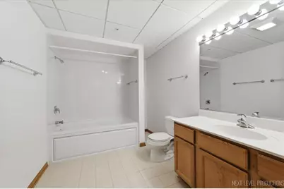 1500 S Ardmore Avenue #304, Villa Park, IL 60181 - Photo 22