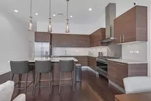 16 N Carpenter St, Chicago, IL 60607 - Photo 8