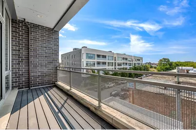 2366 N Seeley Avenue #3S, Chicago, IL 60647 - Photo 14
