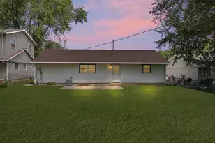 315 E Schaumburg Rd, Streamwood, IL 60107 - Photo 16