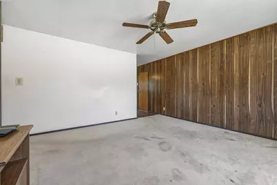 315 E Schaumburg Road, Streamwood, IL 60107 - Photo 4