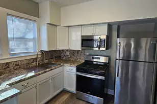 945 North Ave, Rockford, IL 61103 - Photo 12
