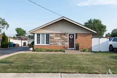 5721 W 83rd Place, Burbank, IL 60459 - Photo 1
