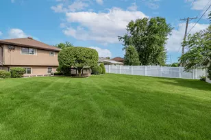 14843 Anne Ct, Oak Forest, IL 60452 - Photo 4