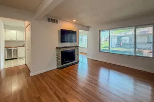 1120 Kara Dr, Champaign, IL 61822 - Photo 4