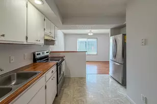 1120 Kara Dr, Champaign, IL 61822 - Photo 16