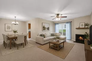 395 Springlake Ln, Aurora, IL 60504 - Photo 2