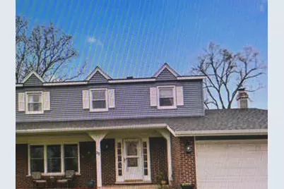 22 University Drive, Buffalo Grove, IL 60089 - Photo 2