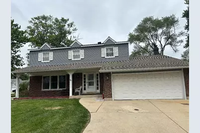 22 University Drive, Buffalo Grove, IL 60089 - Photo 1