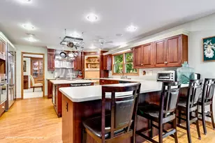 446 Roslyn Rd, East Dundee, IL 60118 - Photo 14