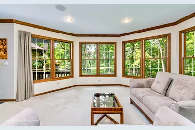446 Roslyn Road, East Dundee, IL 60118 - Photo 4