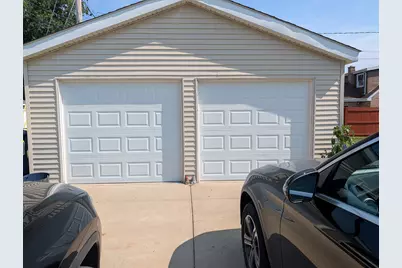 10754 Lyman Avenue, Chicago Ridge, IL 60415 - Photo 2