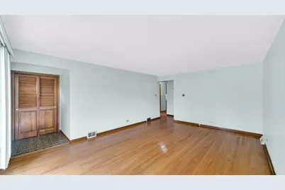 923 E 158th Street, Dolton, IL 60419 - Photo 6